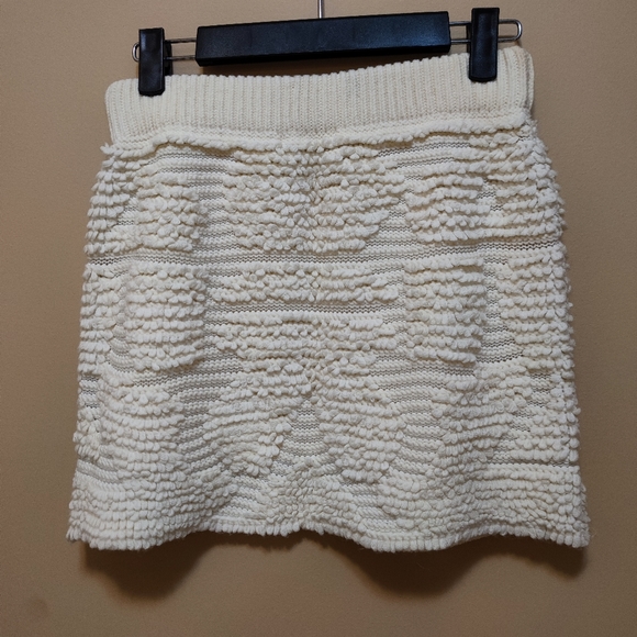 Spring / Fall Mini Skirt - Picture 6 of 12